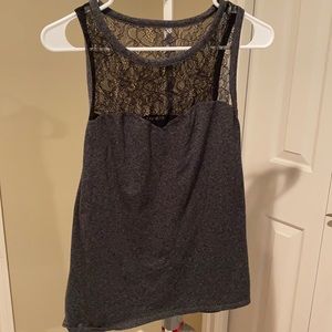EUC sleeveless grey top with lace